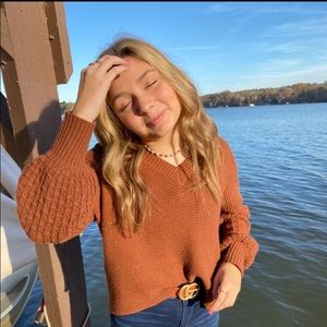 Meet your Posher, Jasmine